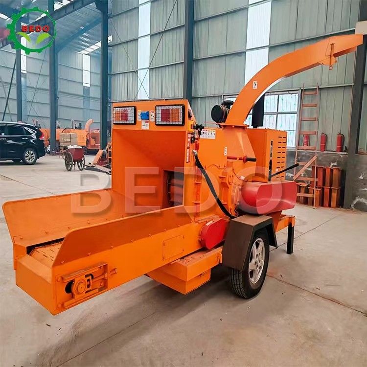 Mobil Bahçe 55HP Dizel Ahşap Çöpçü Makinesi Şube Çöpçü Elektrikli Başlatma Ormancılık Ekipmanı
