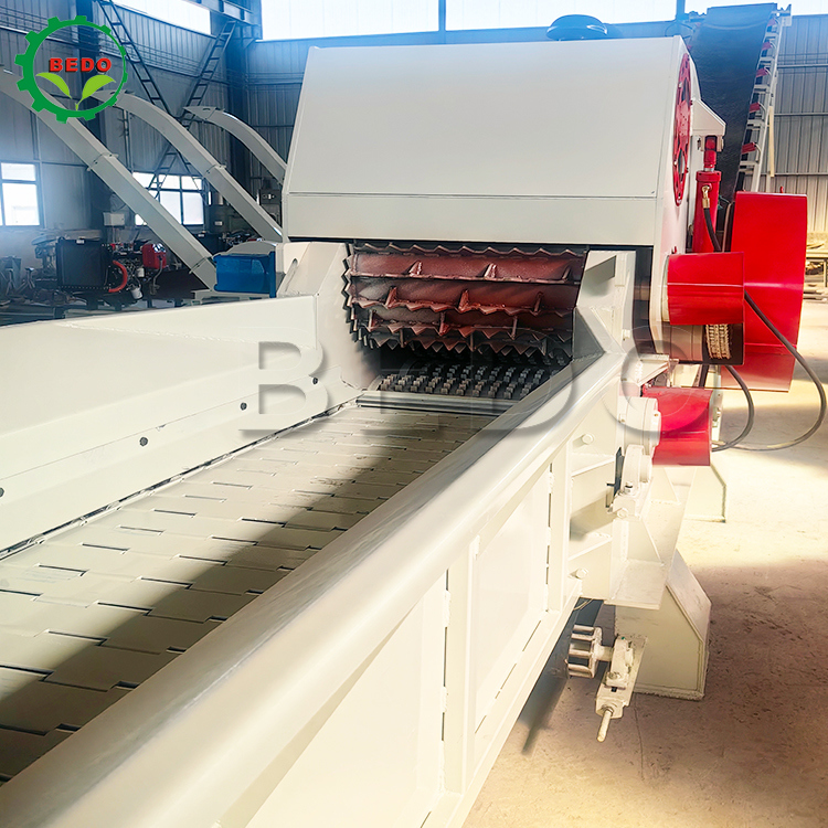 235HP Ahşap Çöpçütü Makinesi 700x400mm Giriş 2pcs Blades Heavy Duty Ahşap Çöpçütü Tamburu Tipi Endüstriyel Çöpçütü
