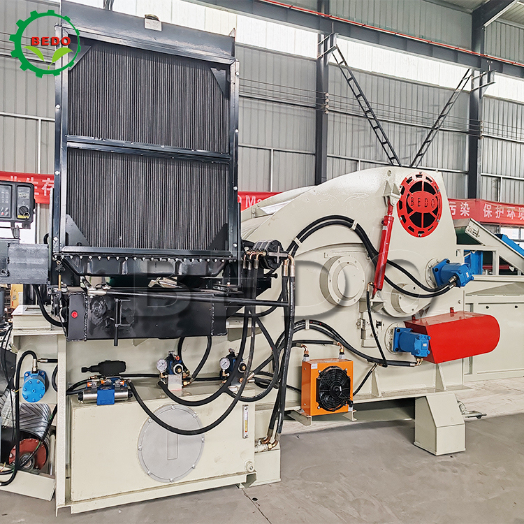 2 adet Bıçak Hidrolik Motor Ağaç Öğütme Makinesi Pürüzsüz Besleme Konveyör Endüstriyel Tambur Tipi Parçalayıcı