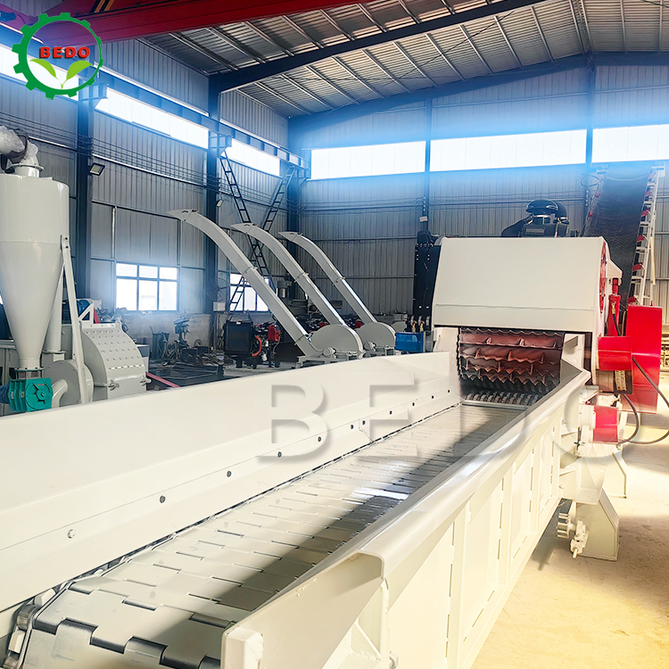 Hidrolik motor 2pcs bıçak özelleştirilebilir ahşap parçalayıcı makine besleme taşıyıcı tambur tipi endüstriyel parçalayıcı
