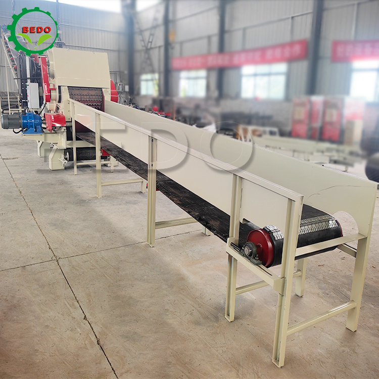 12-15t/h Kapasite Dizel Ahşap Çöpçütü Makinesi 25-35mm Çöp Boyutu Ağır Görevli Endüstriyel Çöpçütü
