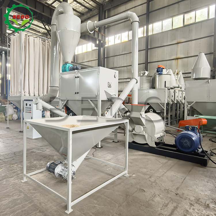 Verimli Talaş Öğütme için Maksimum Besleme Boyutu 8mm Olan 50Hz Düşük Gürültülü Ahşap Tozu Makinesi