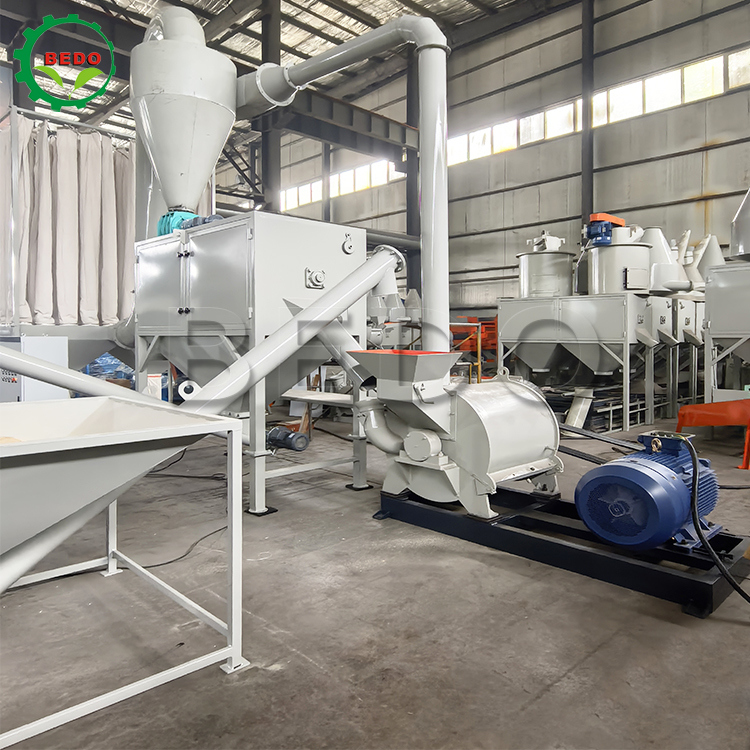 Ahşap Tozu Makinesi 380V Gerilim Normal Sıcaklık ve Müşteri İhtiyacına Göre Özelleştirilmiş Mesh
