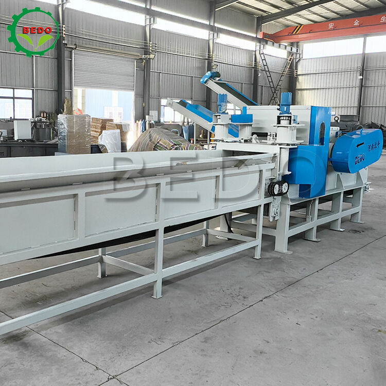 Biyokütle İşleme için 90KW Gücünde Yüksek Kapasiteli 4000-8000KG/S Karbon Çeliği Odun Talaşı Yapma Makinesi