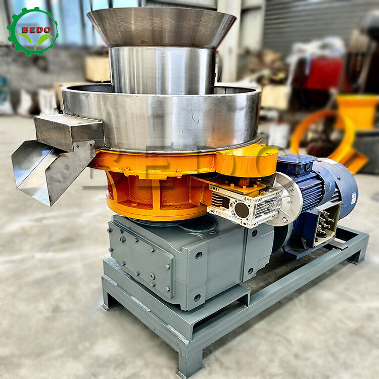 Yüksek Verimli Pelet Üretimi için Paslanmaz Çelik Kalıp ve NSK Rulmanlı 500kg/saat Kapasiteli Ahşap Pelet Makinesi