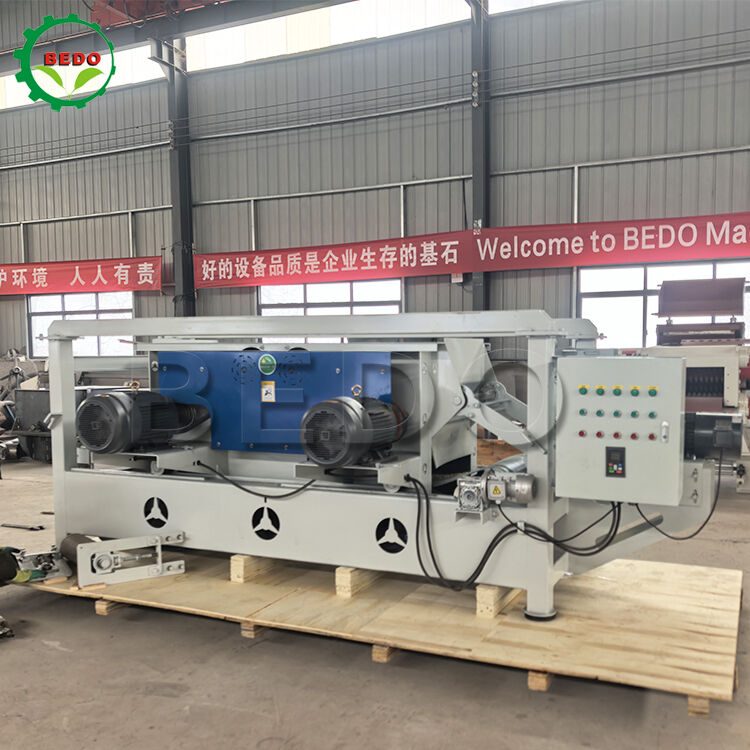 4kw Çalışan Güç Alloy Çelik Blade ve 400-500 Kg / saat Kapasitesi ile Ahşap Fırçalama Makinesi