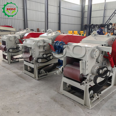 590rpm 3-5t/h Davul Tipi Ahşap Çöpçü Makinesi Bir Yıllık Garanti Orman Çöpçü