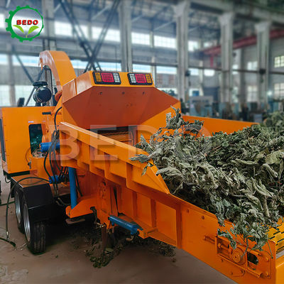Güçlü Güçlü Kendini besleyen Bahçe Atıkları Yapraklar Ağaç Dalları Kırıcı Makine