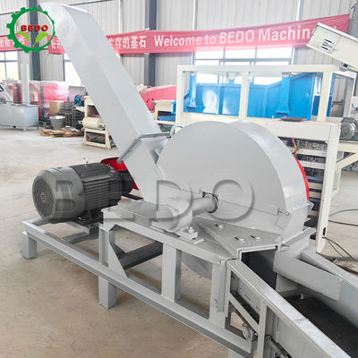 Güçlü Elektrikli Ahşap Çöpçü Makinesi 6 bıçaklı ve 3kw besleme taşıyıcı gücü ile