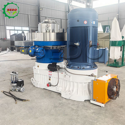 5000kg Ağırlık PLC Denetimli Ahşap Pellet Mühürü 0.15kw Deviz Pompası ile