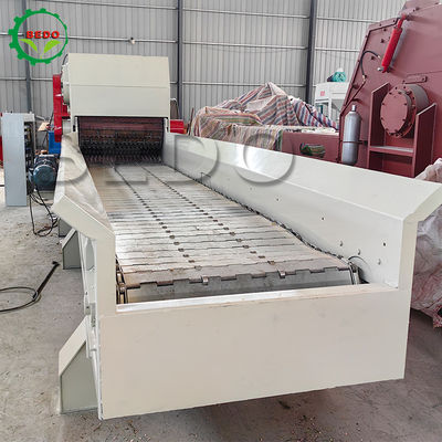 6m besleme taşıyıcı uzunluğu 3KW 4KW boşaltma motor gücü ve 1000MM genişliği besleyici boyutu ile ahşap kırıcı makine