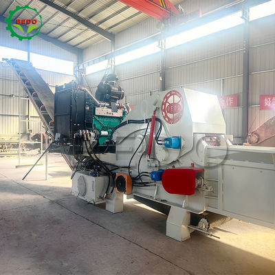 Besleme taşıyıcı 235HP Hidrolik Motor Ahşap Çöpçü Makinesi 700x400mm Giriş Davul Tipi Endüstriyel Çöpçü