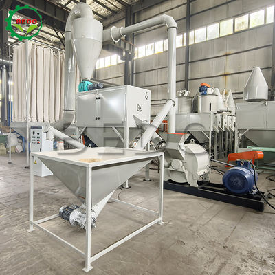 Verimli Talaş Öğütme için Maksimum Besleme Boyutu 8mm Olan 50Hz Düşük Gürültülü Ahşap Tozu Makinesi