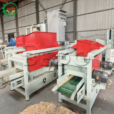 Alaşımlı çelik bıçağı Karbon çelik ahşap kırpma makinesi 1-2 mm kalınlığında ahşap işleme ekipmanları