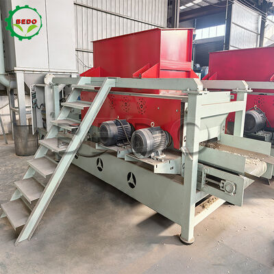 200 adet alaşımlı çelik bıçağı ahşap kesme makinesi 7.5kw çift güçlü otomatik işleme sistemi